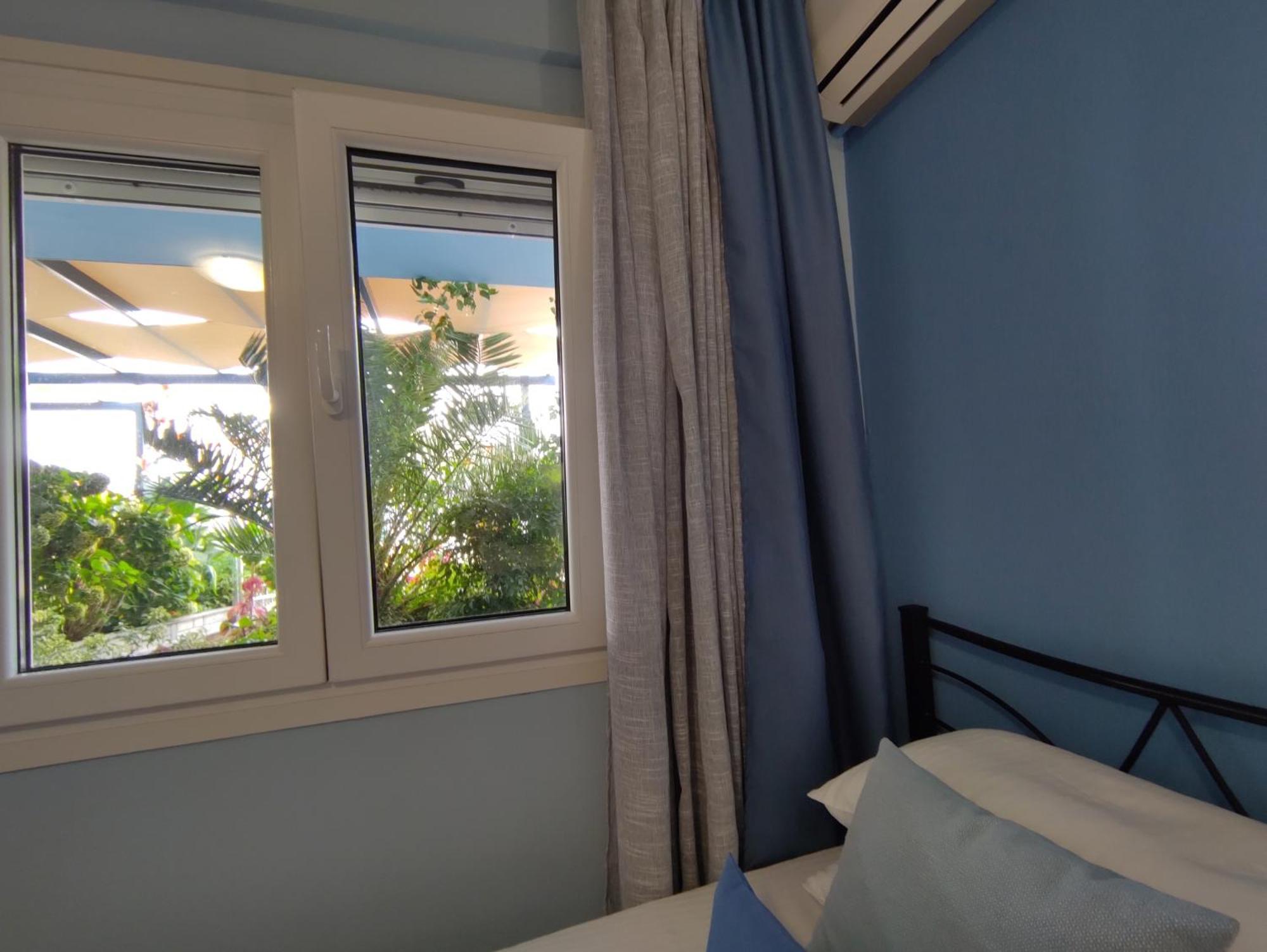 Celeste Deluxe Apartments Skala Potamia  Bilik gambar